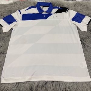 white and blue men's t-shirt size L